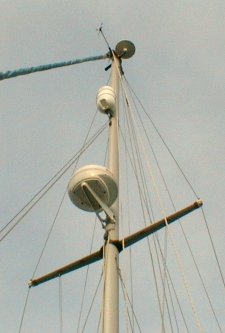 The radar scanner on the mast